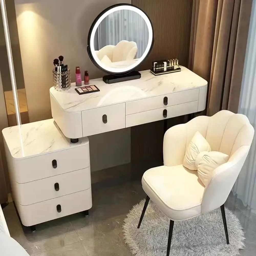 Dressers & Mirrors